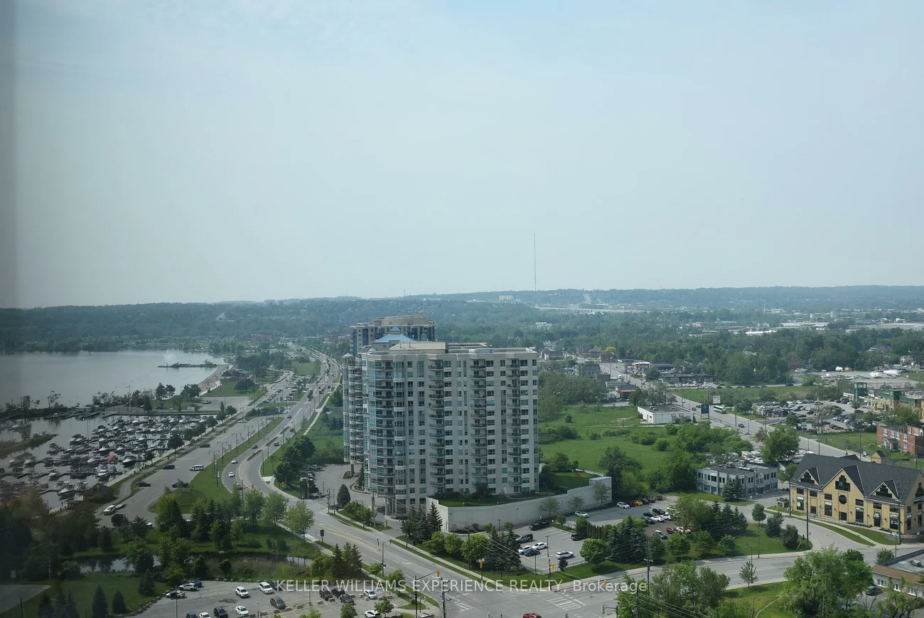 39, Mary, City Centre, Barrie