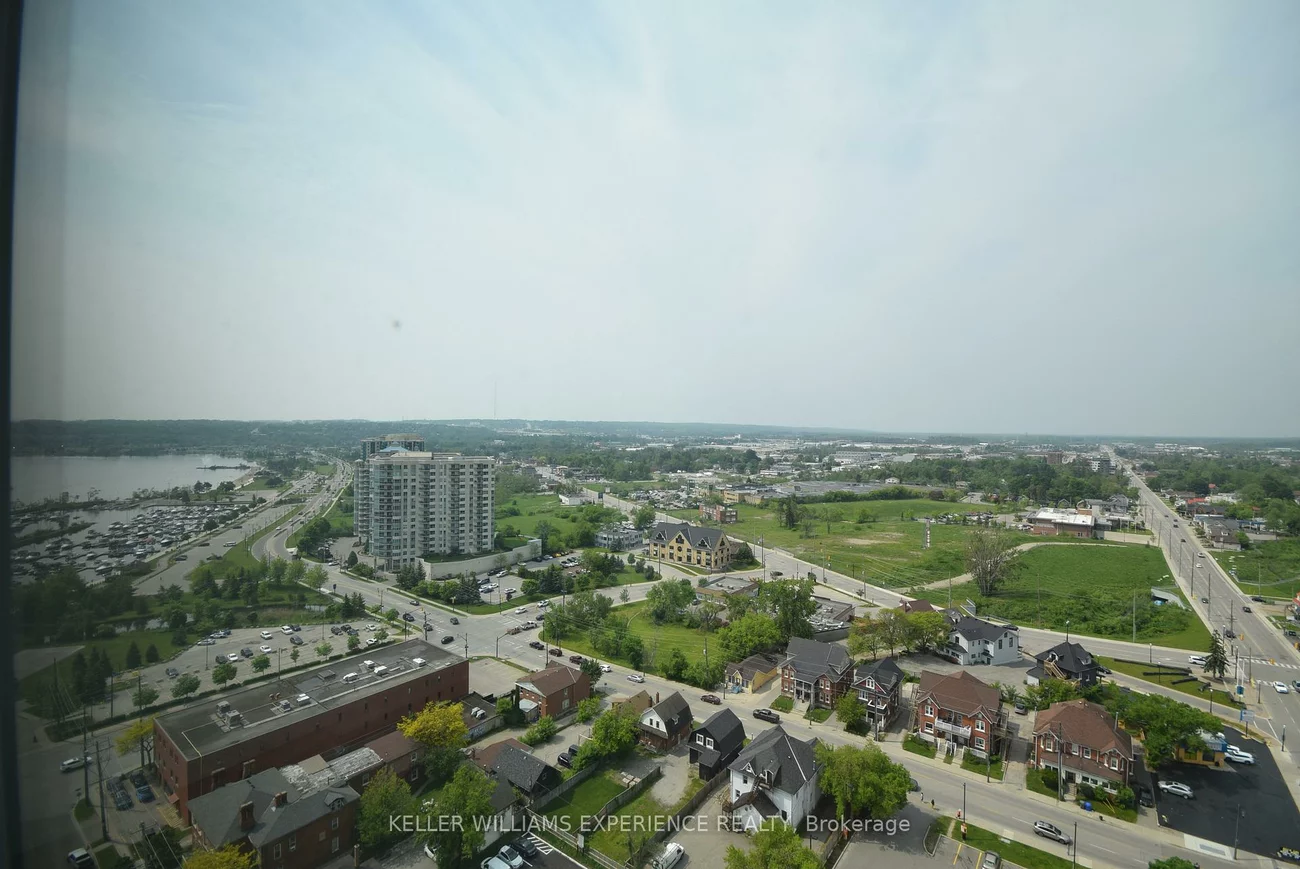 39, Mary, City Centre, Barrie