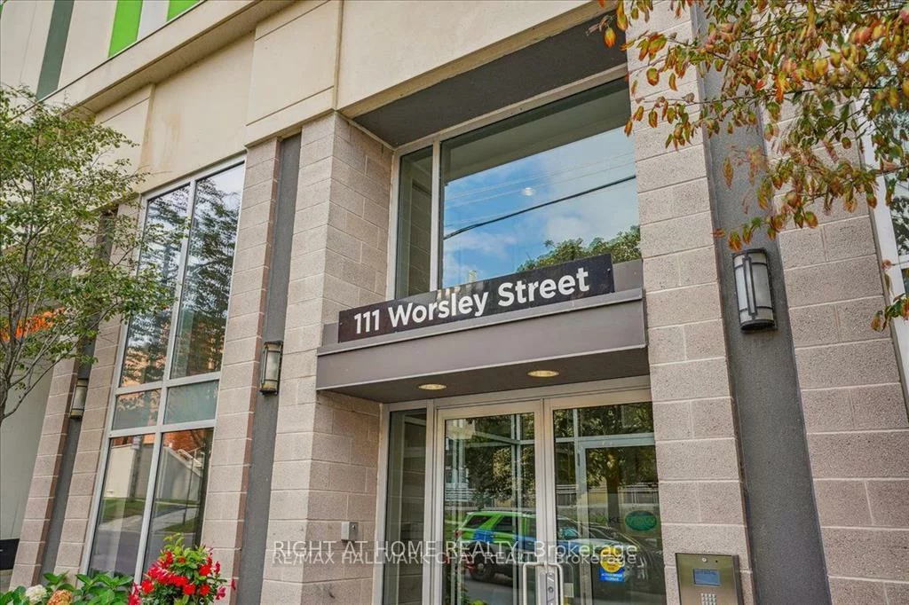 111, Worsley, City Centre, Barrie