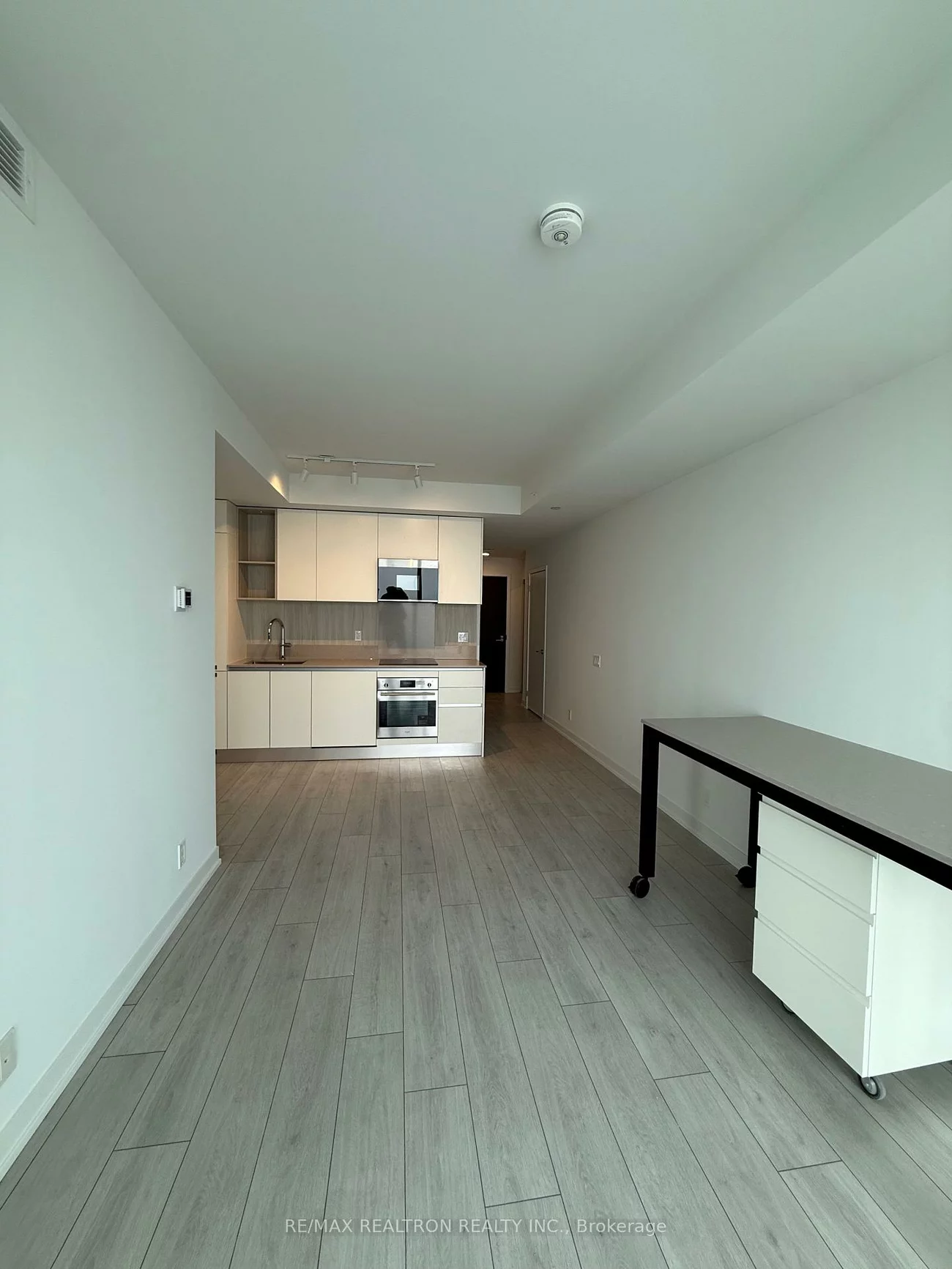 39, Mary, City Centre, Barrie