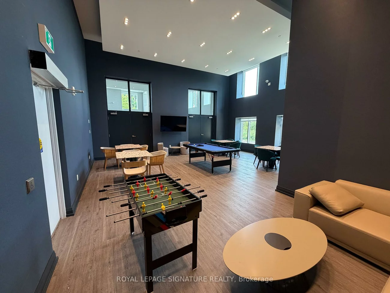 56, Lakeside, Little Lake, Barrie