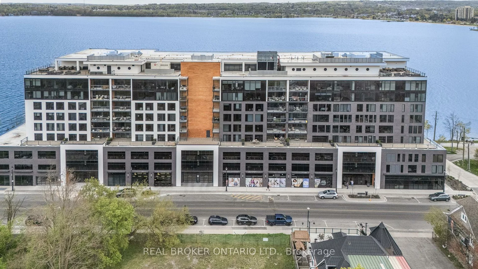 185, Dunlop, Lakeshore, Barrie