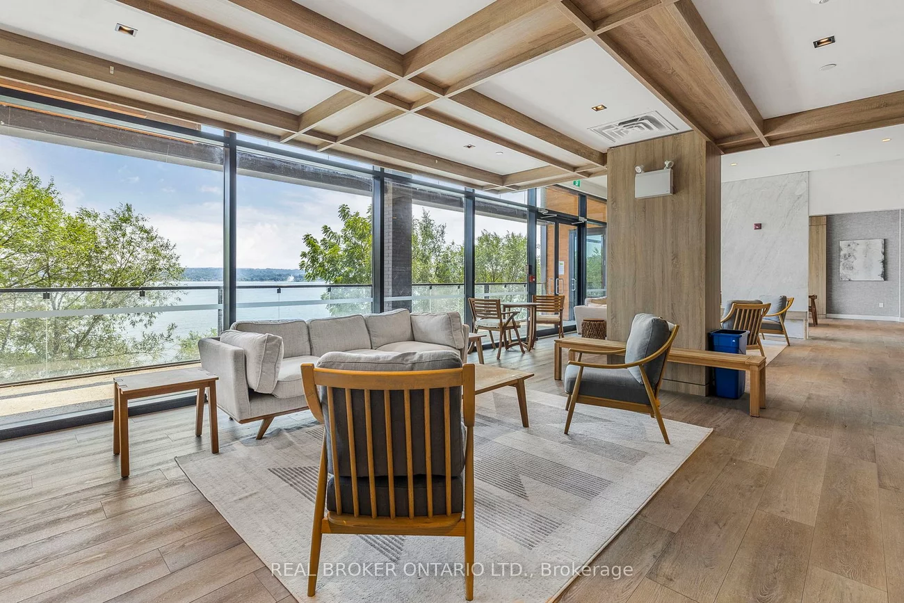 185, Dunlop, Lakeshore, Barrie