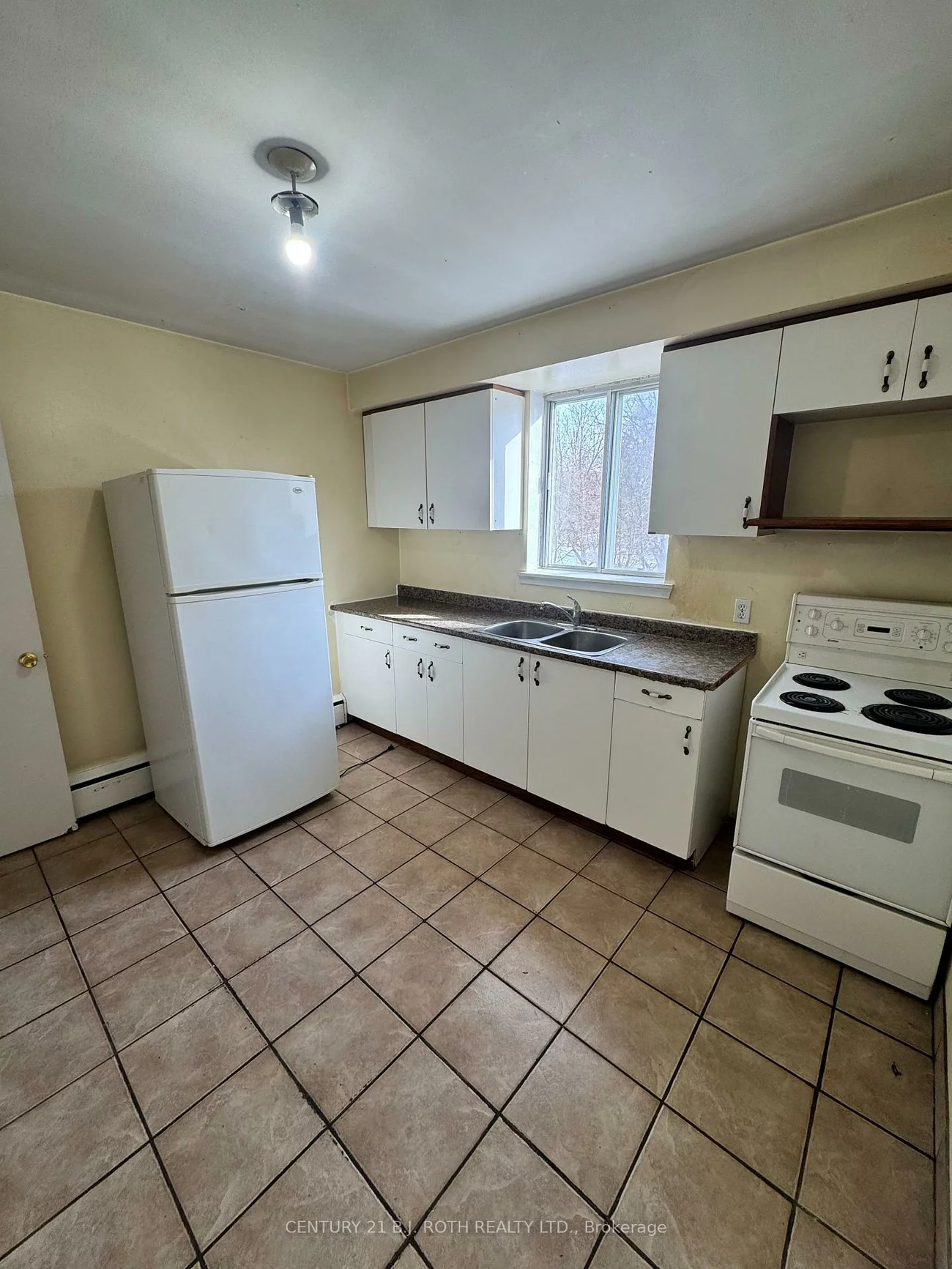 13, Queen, Codrington, Barrie