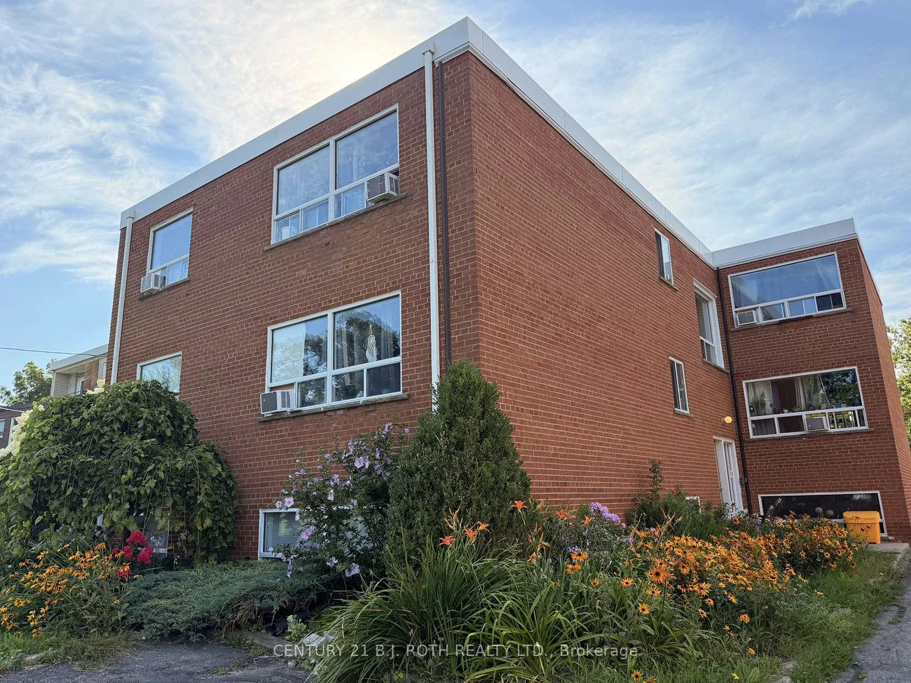 13, Queen, Codrington, Barrie
