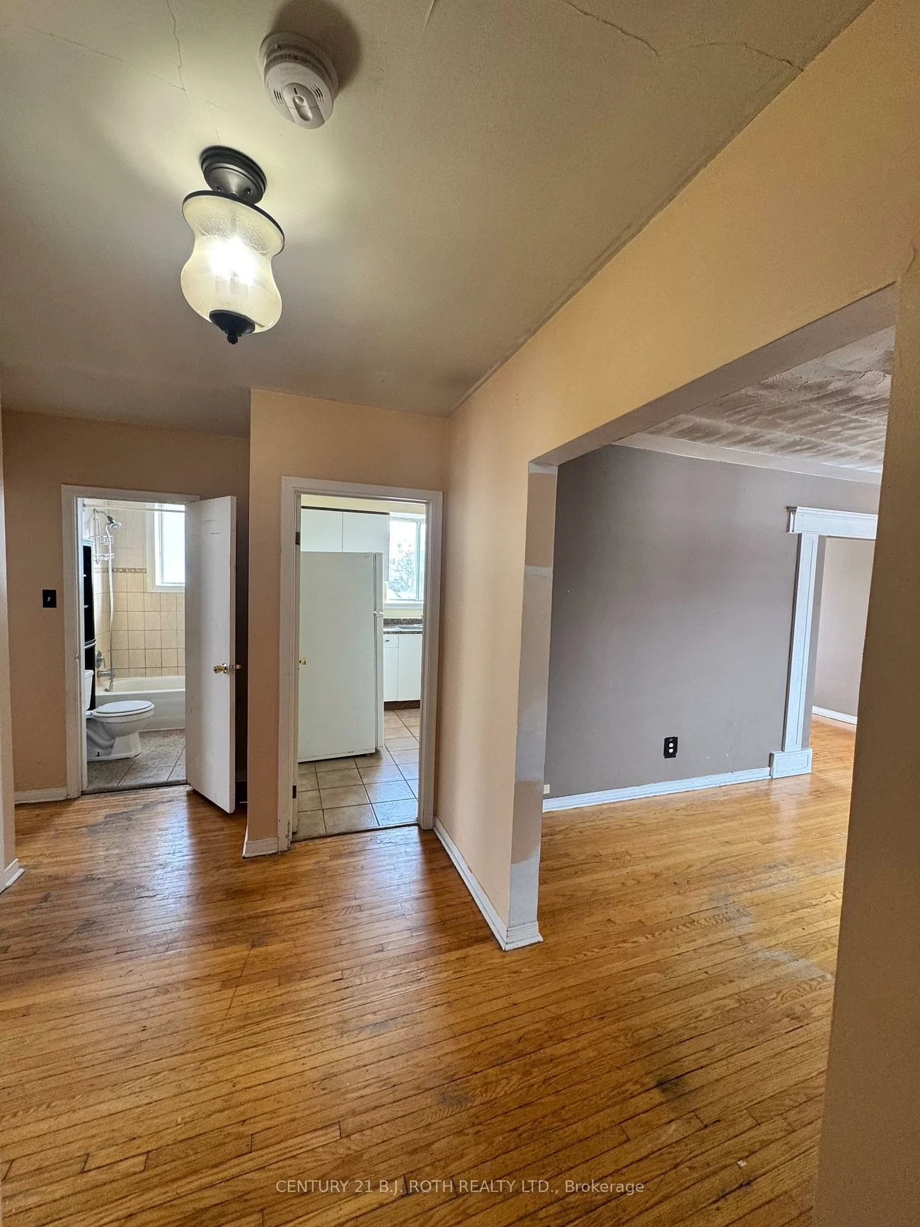 13, Queen, Codrington, Barrie