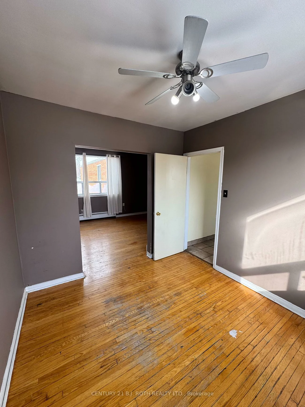 13, Queen, Codrington, Barrie