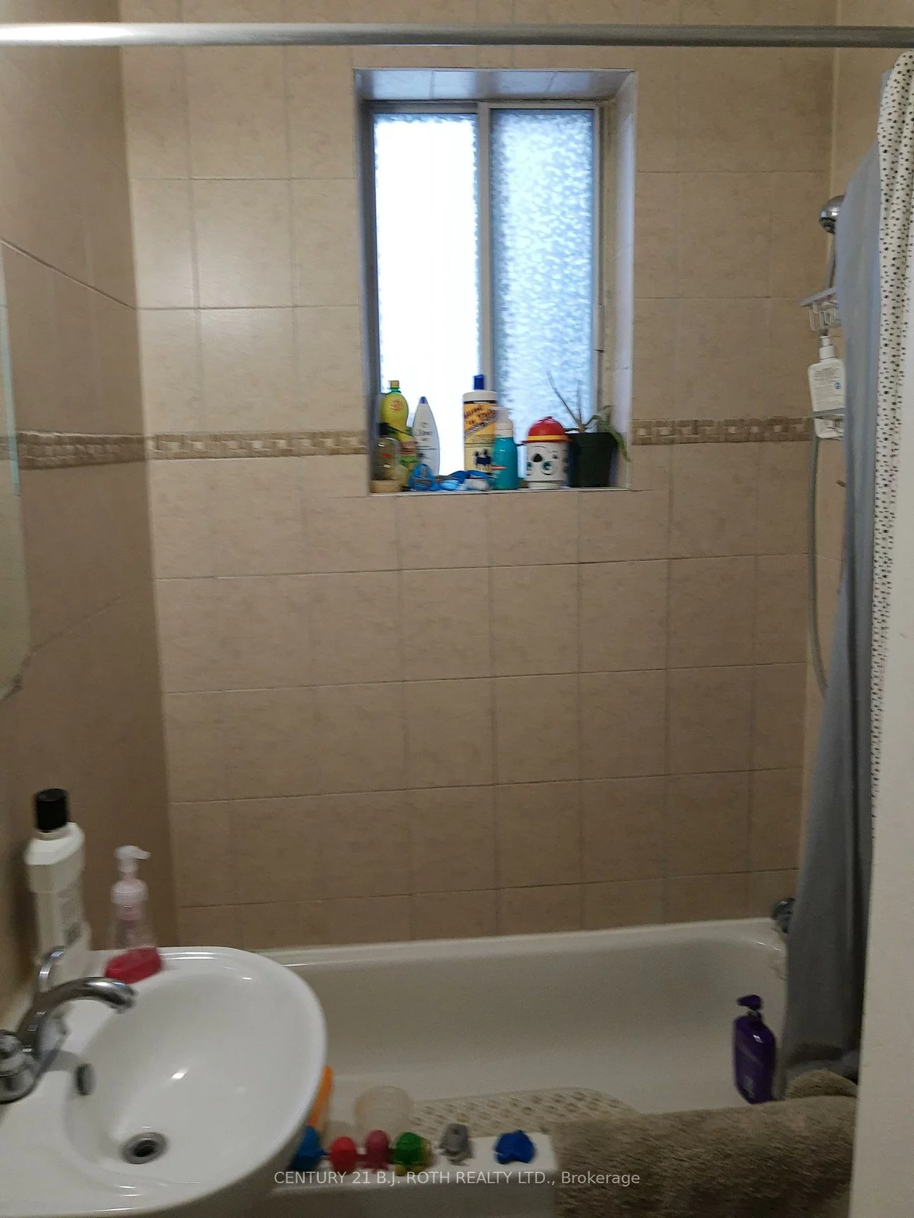 13, Queen, Codrington, Barrie