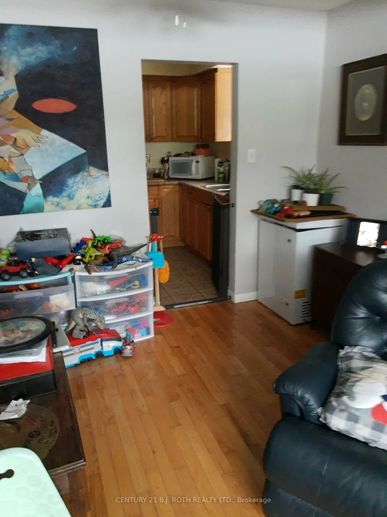 13, Queen, Codrington, Barrie
