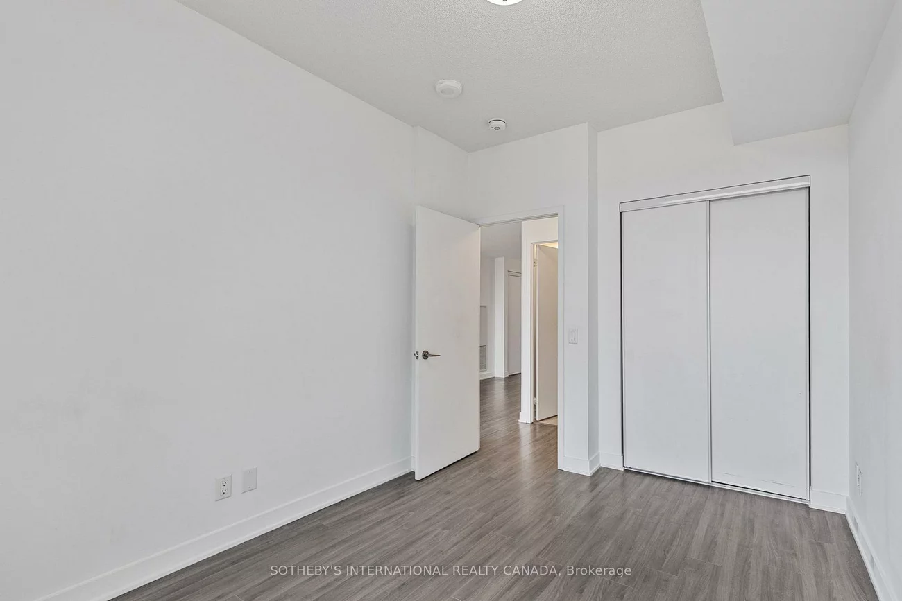 681, Yonge, Painswick South, Barrie