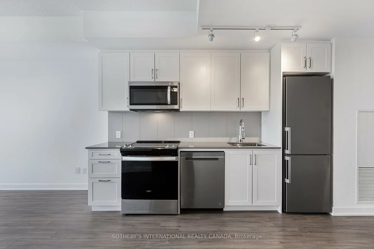 681, Yonge, Painswick South, Barrie