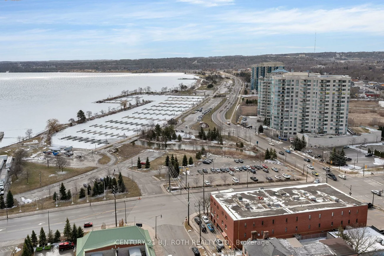 39, Mary, City Centre, Barrie
