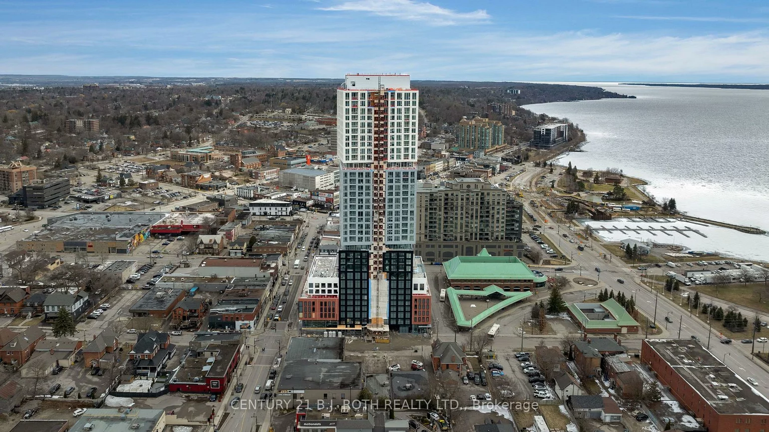 39, Mary, City Centre, Barrie