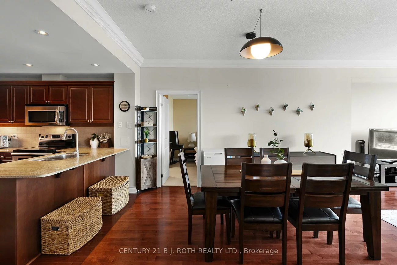 37, Ellen, Lakeshore, Barrie
