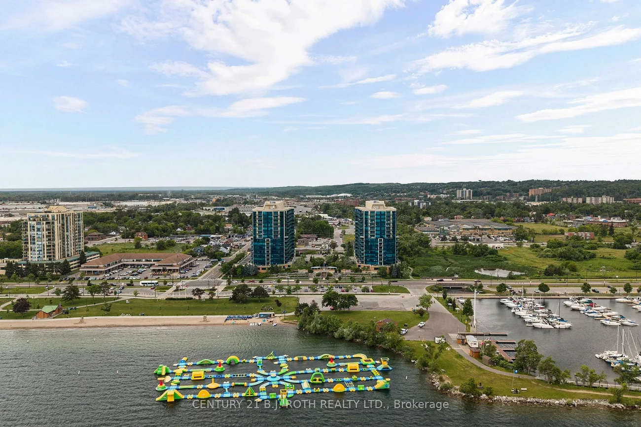 37, Ellen, Lakeshore, Barrie