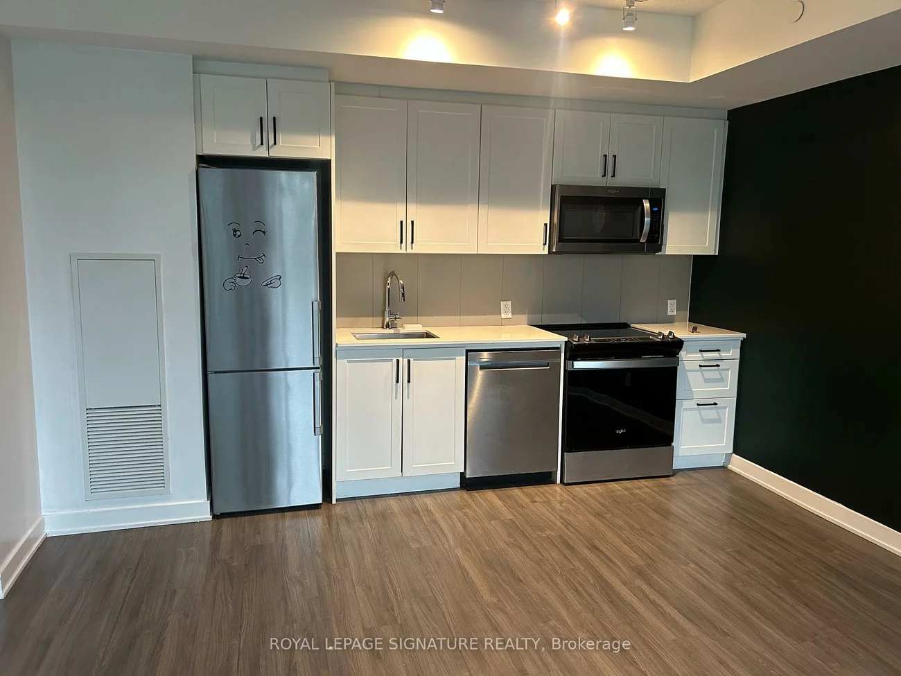 681, Yonge, Painswick North, Barrie
