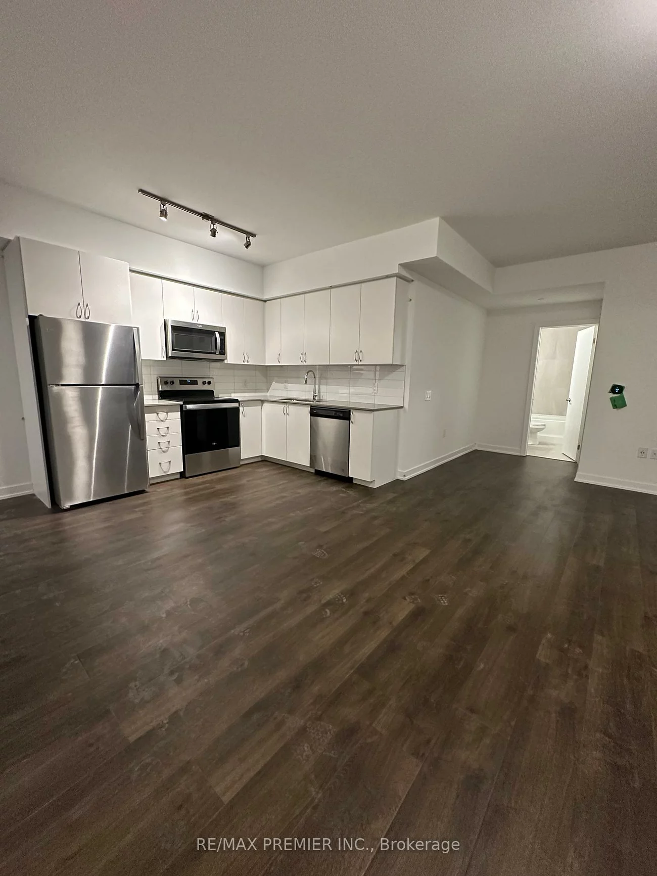 56, Lakeside, Little Lake, Barrie