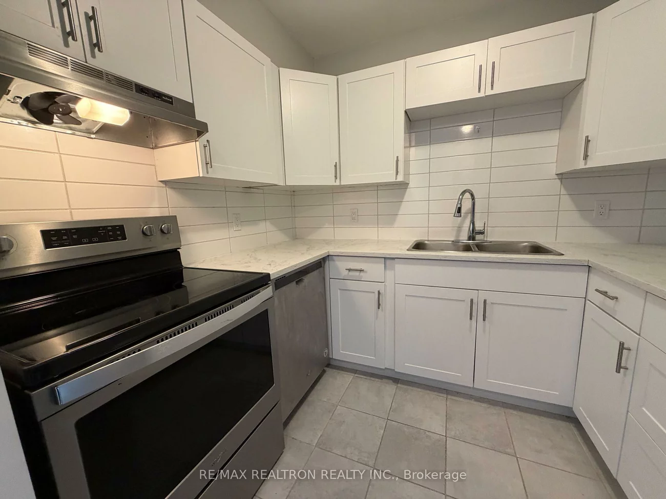 126, Bell Farm, Alliance, Barrie