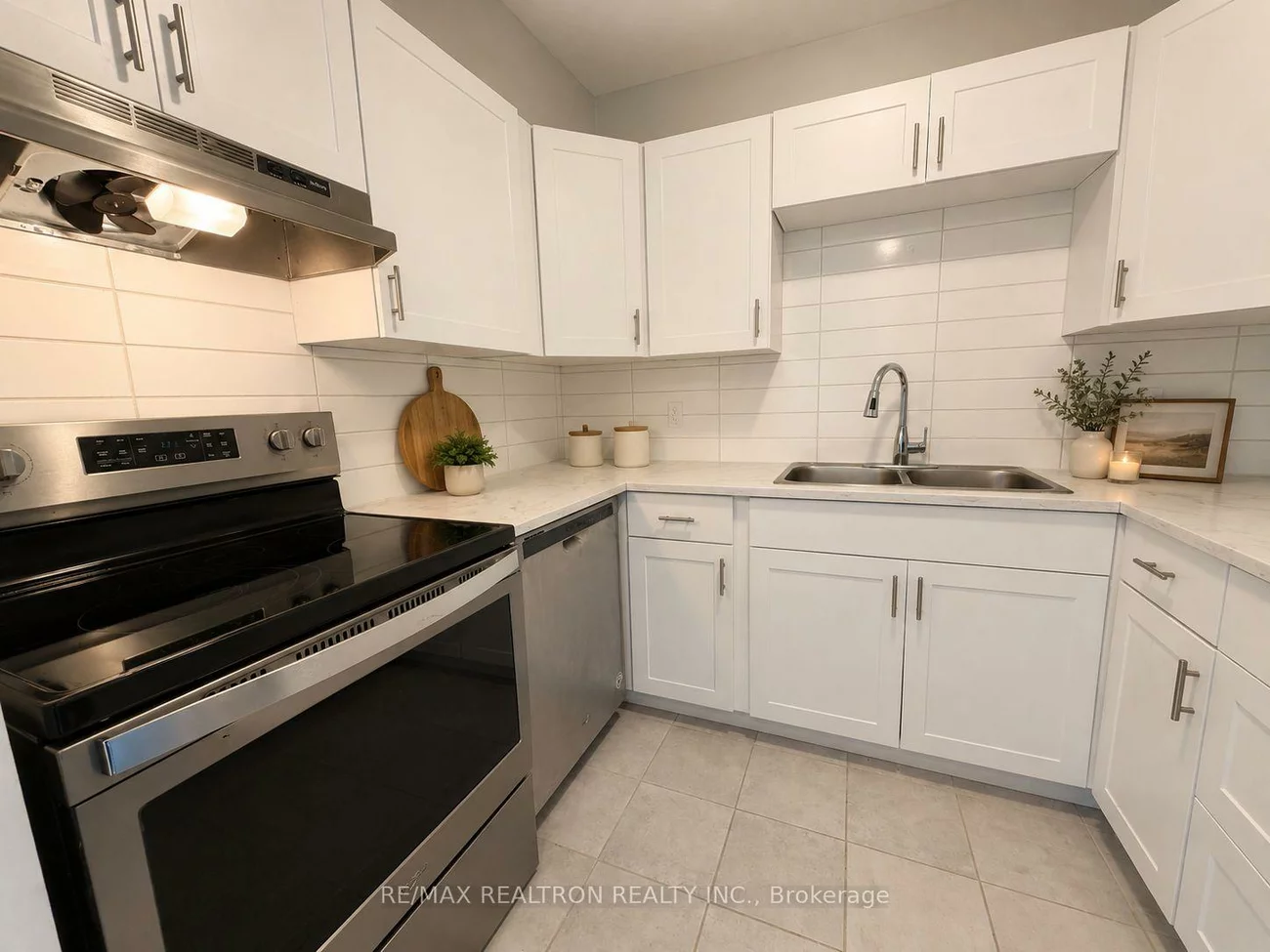 126, Bell Farm, Alliance, Barrie