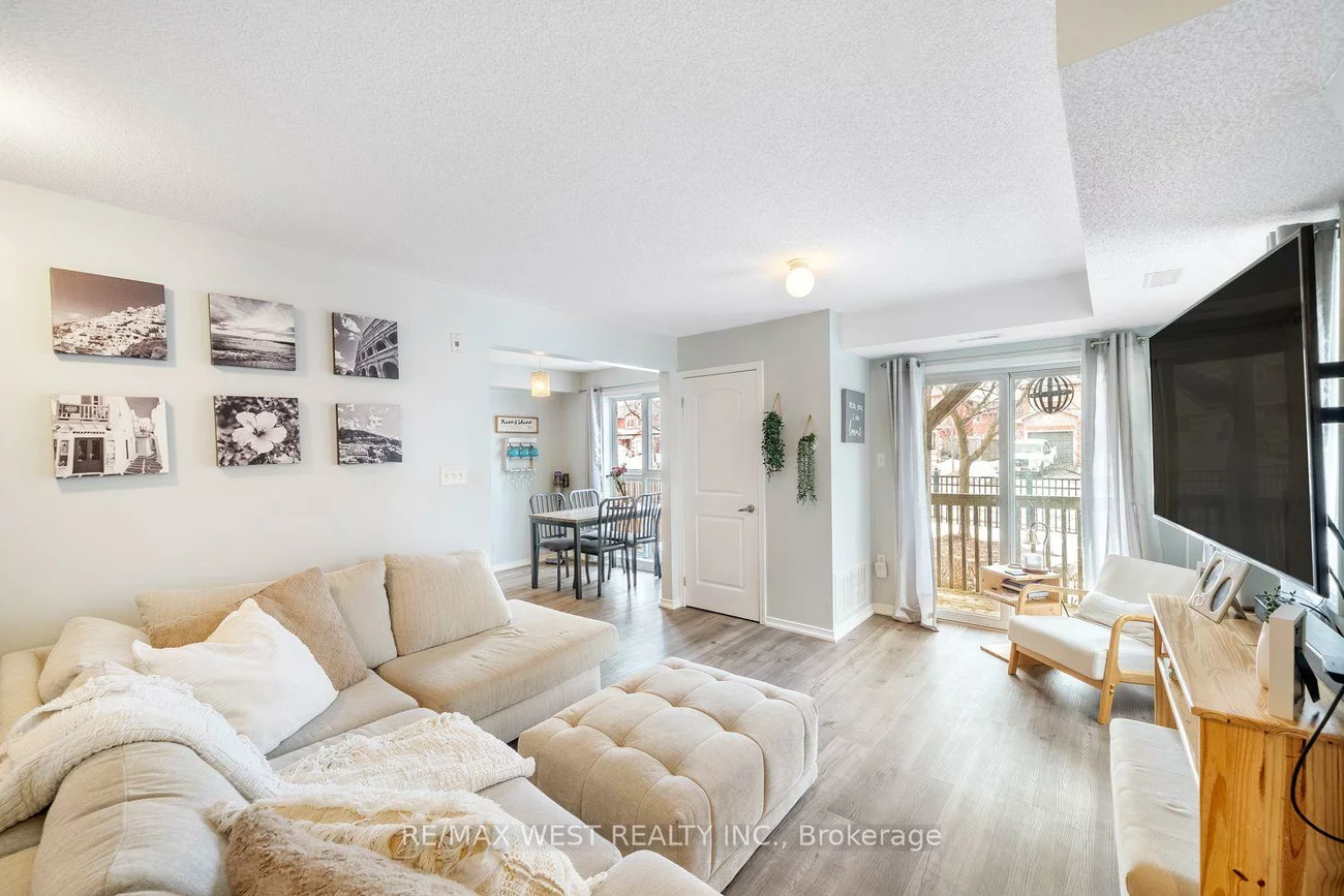 17, Cheltenham, Georgian Drive, Barrie