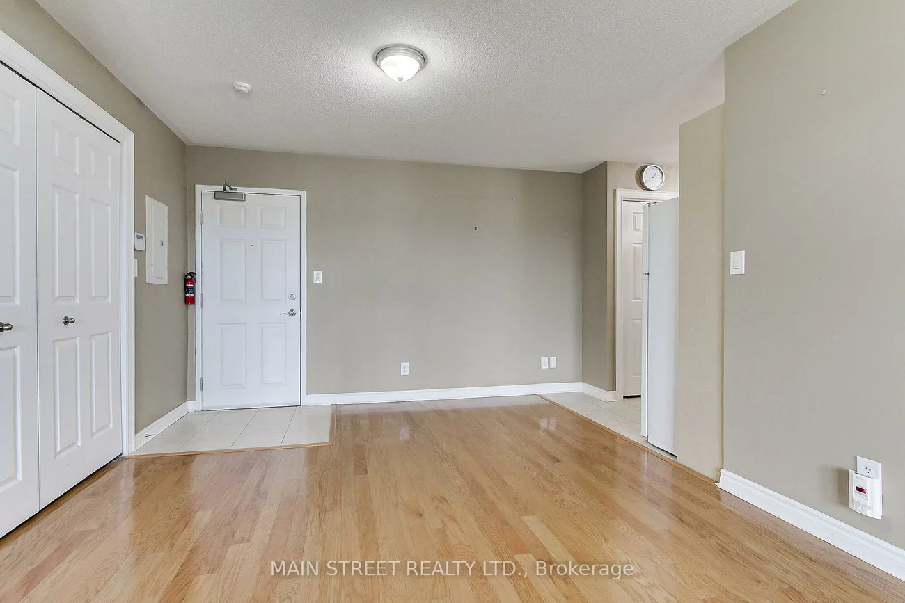 500, Mapleview, Holly, Barrie