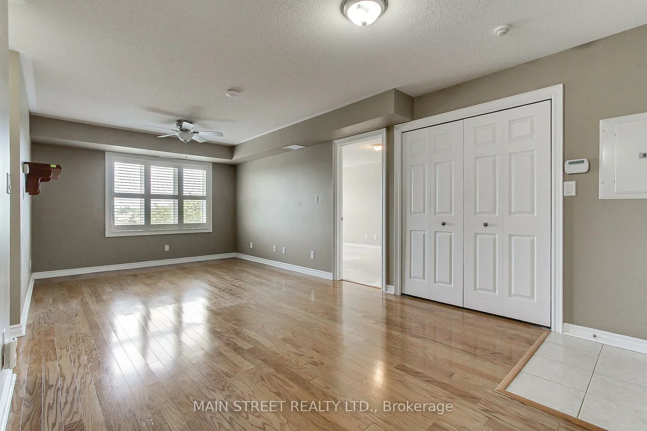500, Mapleview, Holly, Barrie