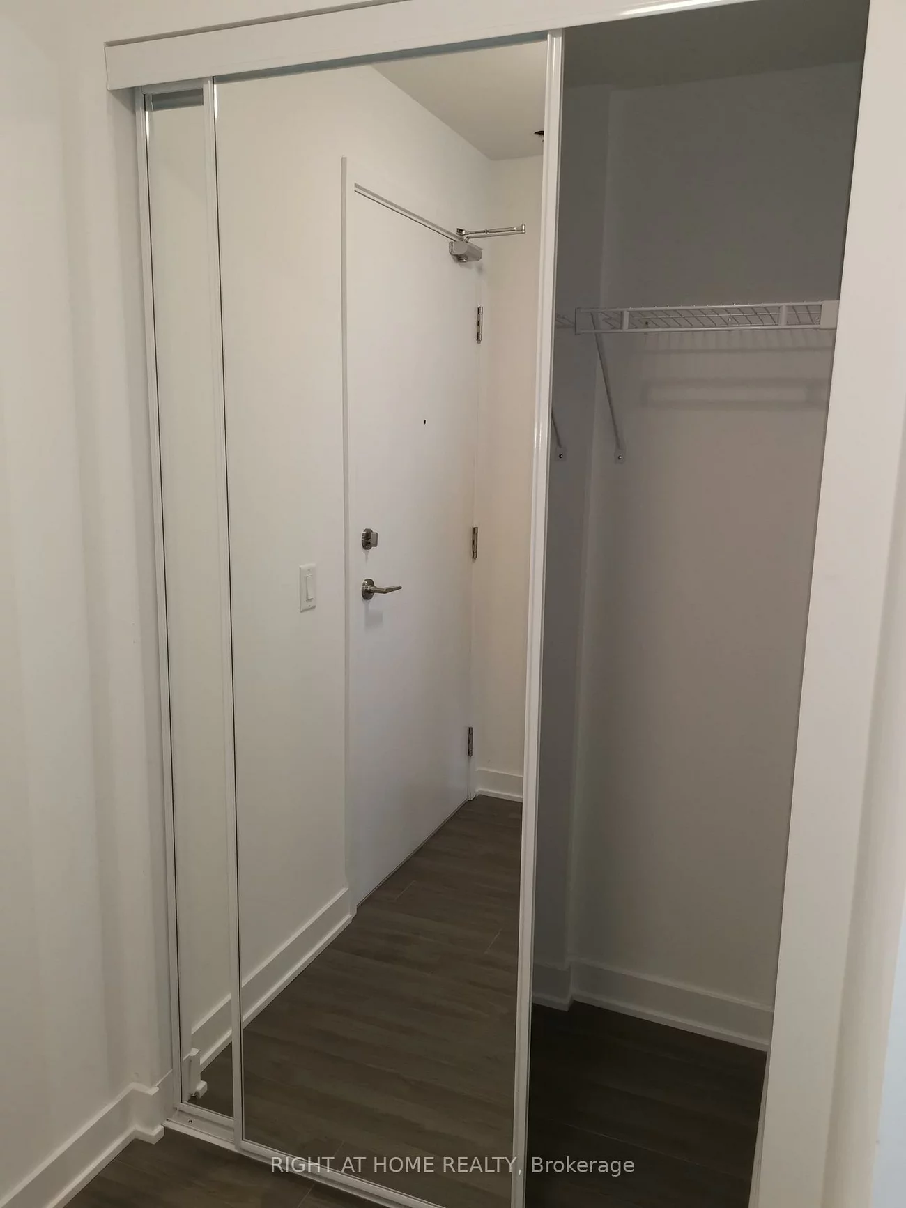 681, YONGE, Painswick South, Barrie