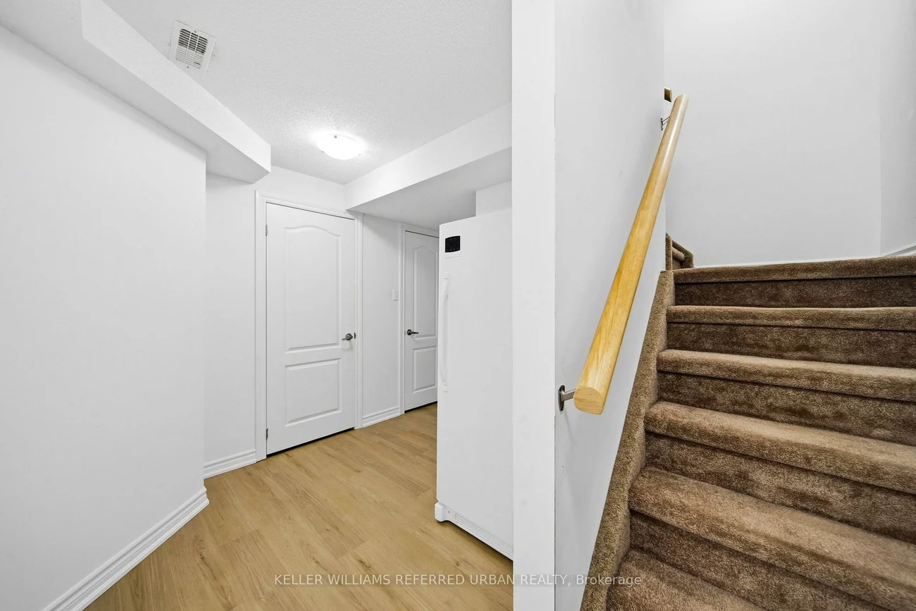 46, Southwoods, Holly, Barrie