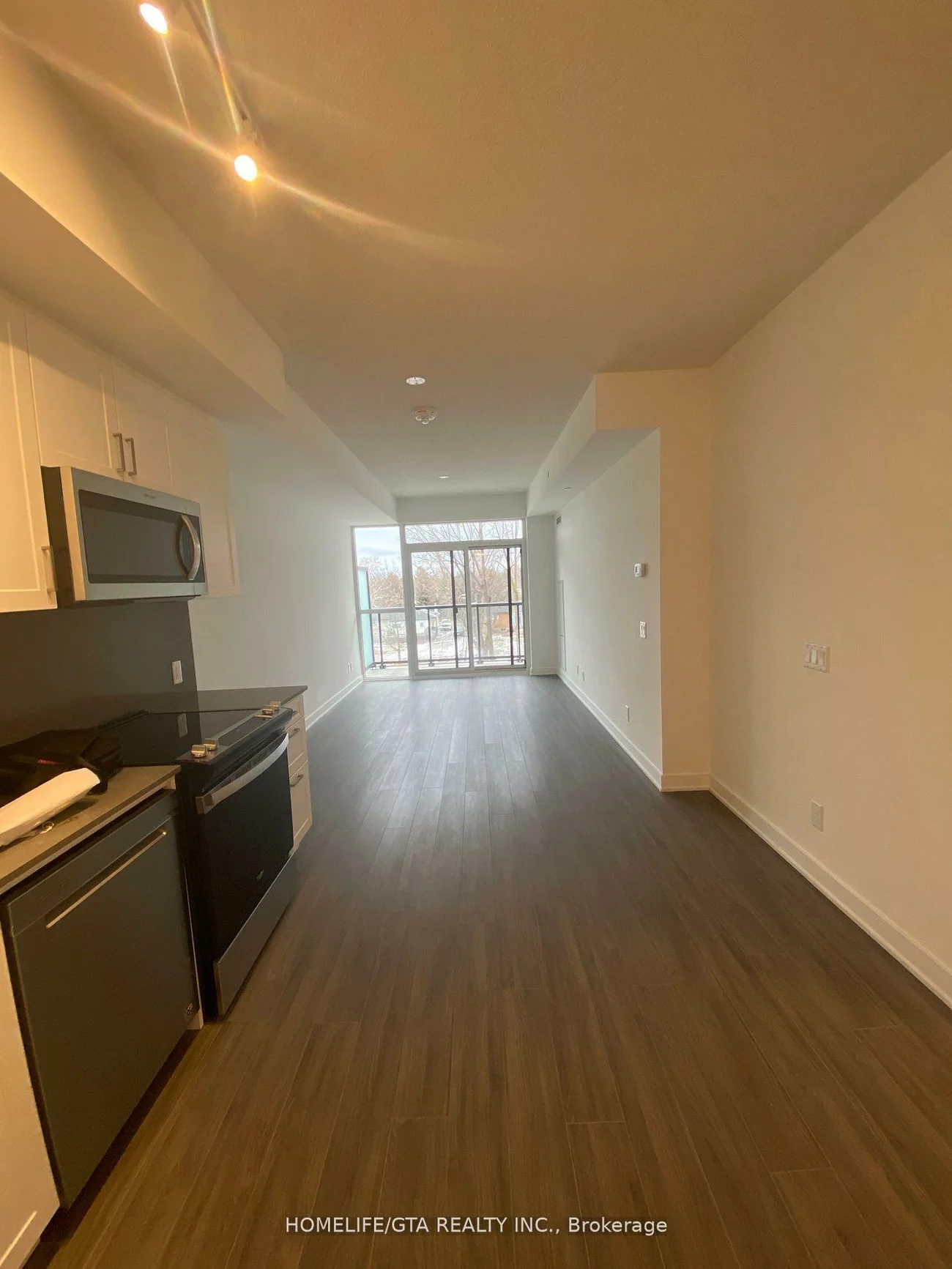681, Yonge, Painswick South, Barrie