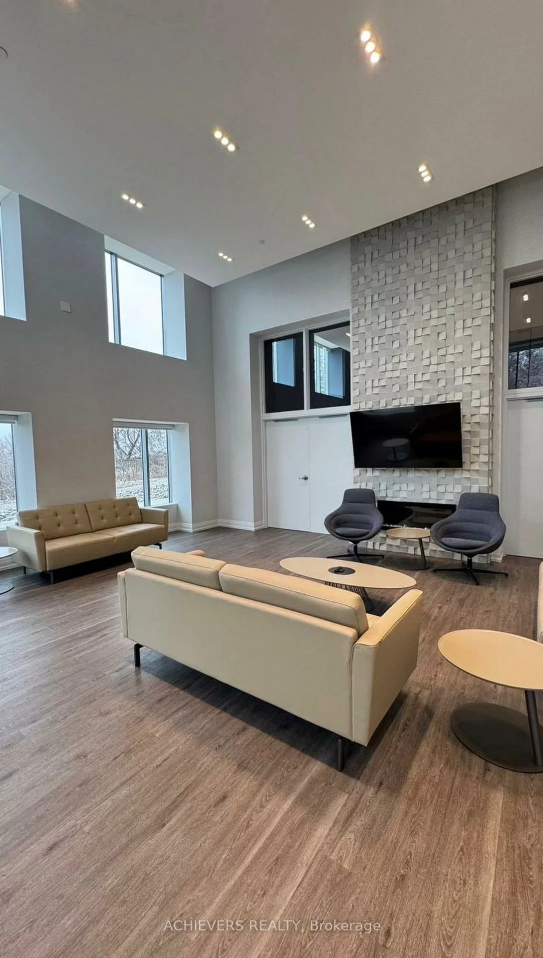 56, LAKESIDE TERRACE, Little Lake, Barrie