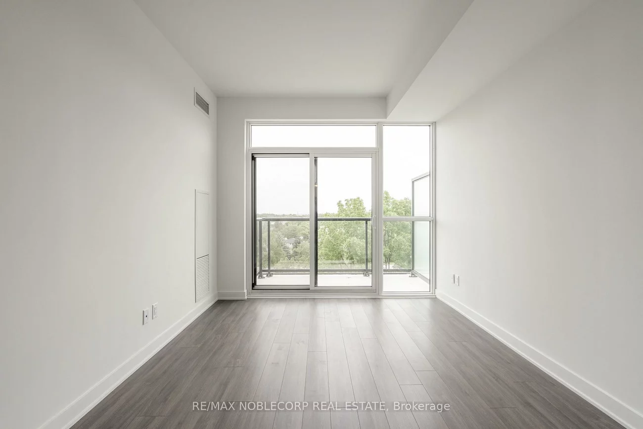 681, Yonge, Painswick South, Barrie