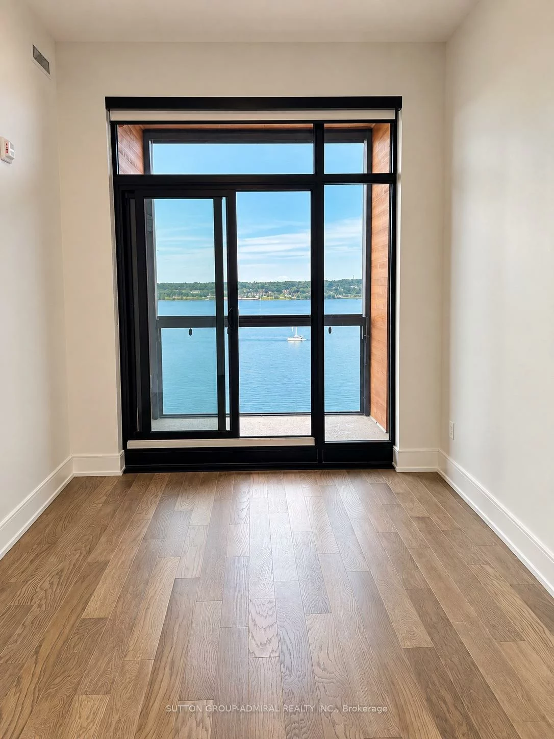 185, Dunlop, Lakeshore, Barrie