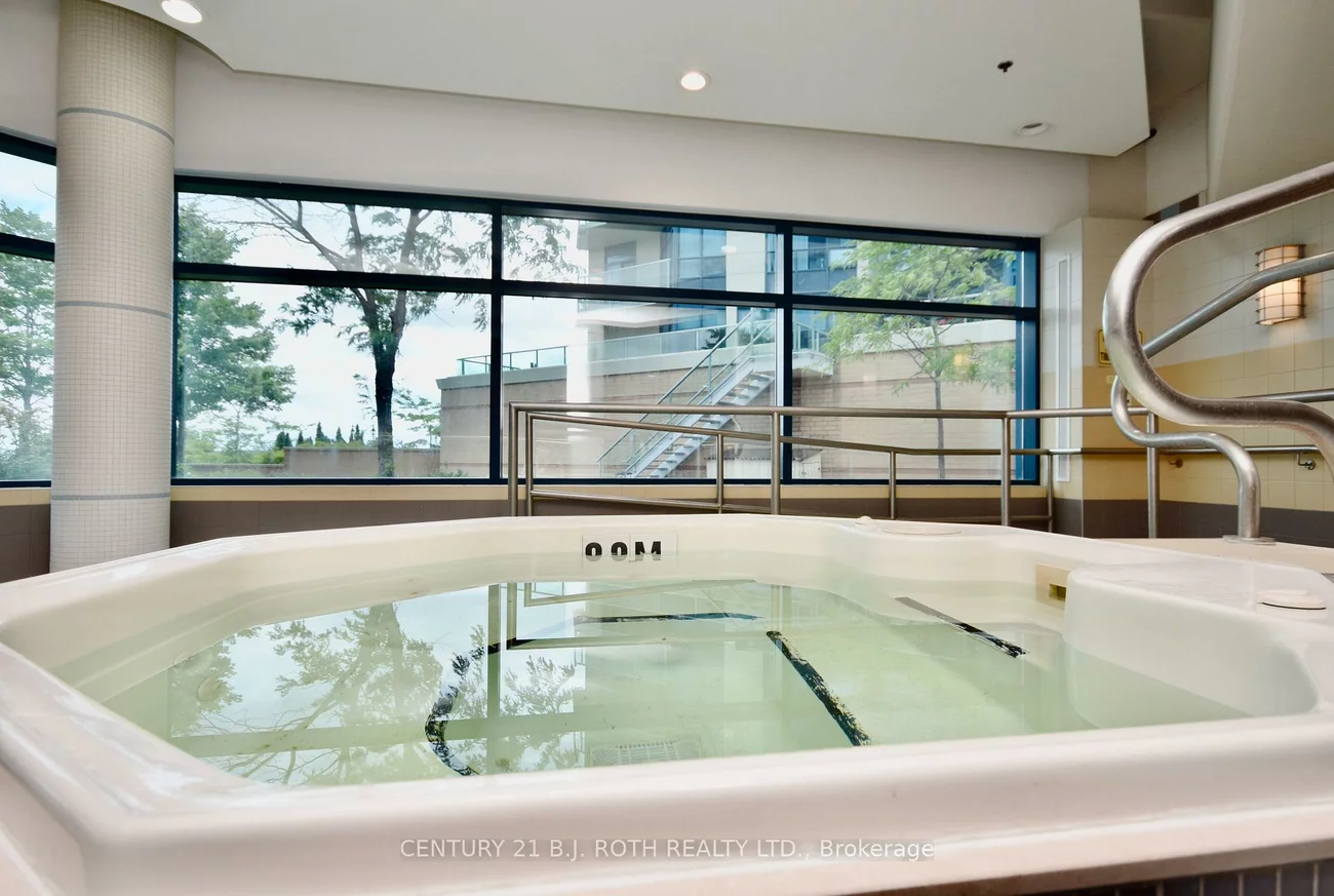 37, Ellen, City Centre, Barrie