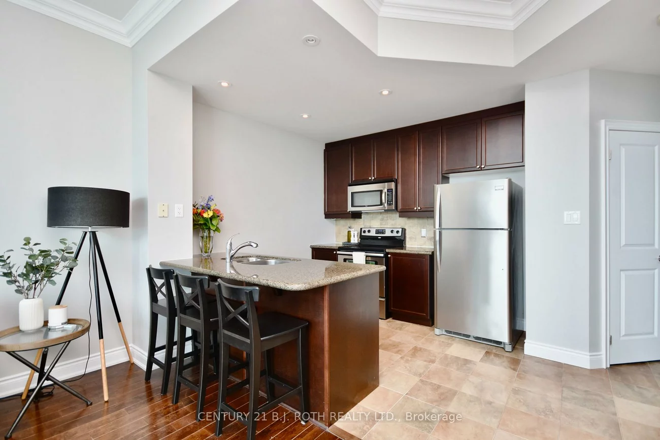 37, Ellen, City Centre, Barrie