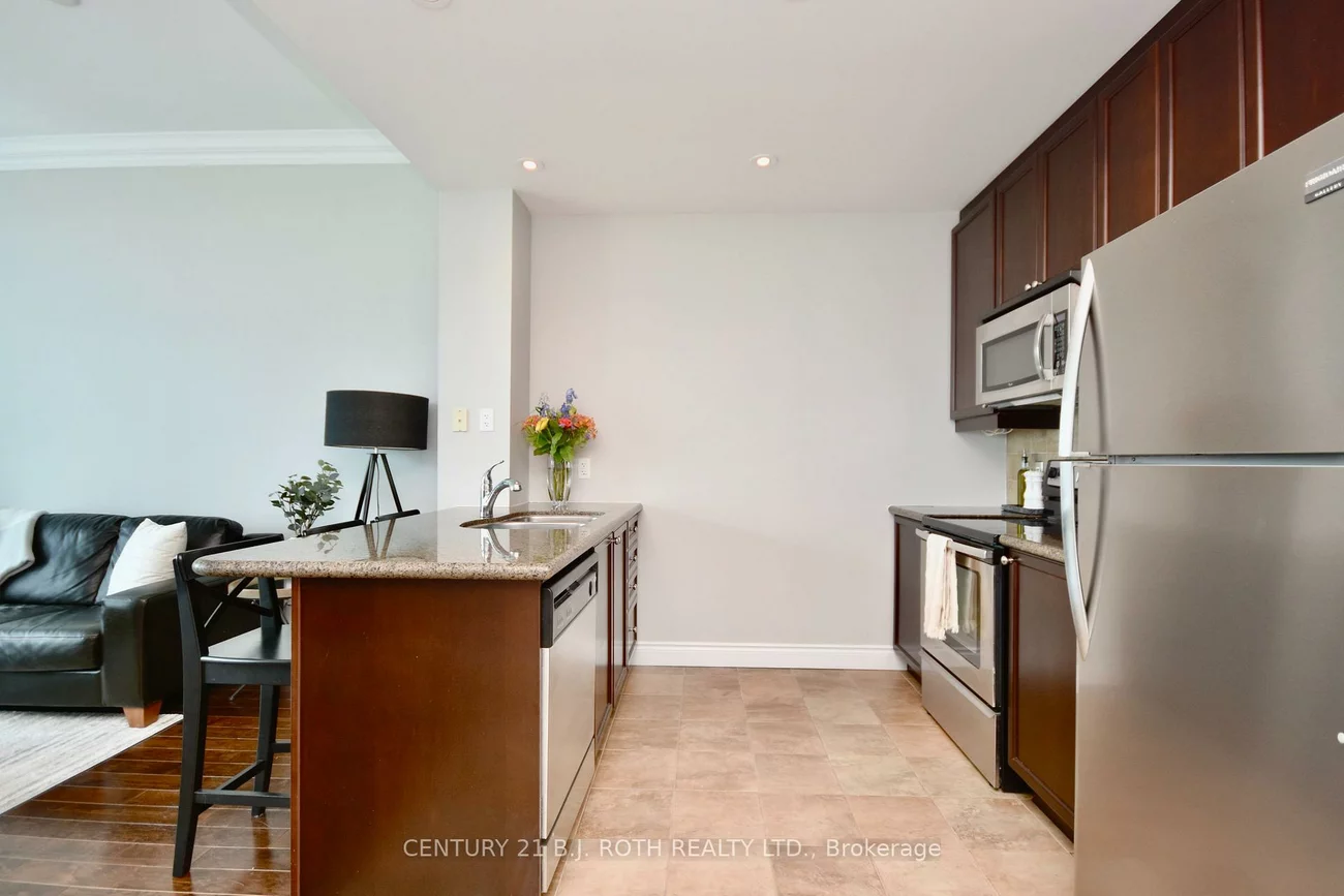37, Ellen, City Centre, Barrie