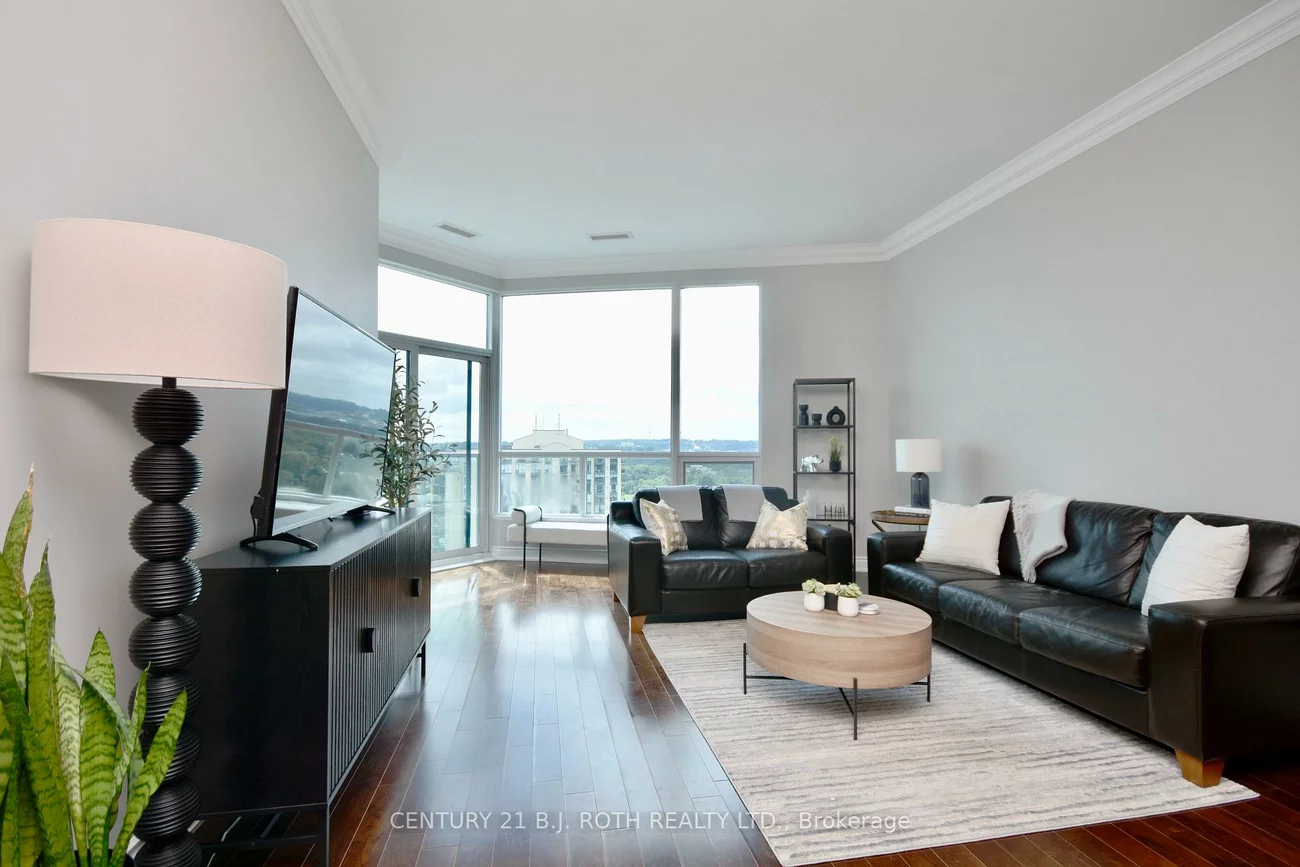 37, Ellen, City Centre, Barrie
