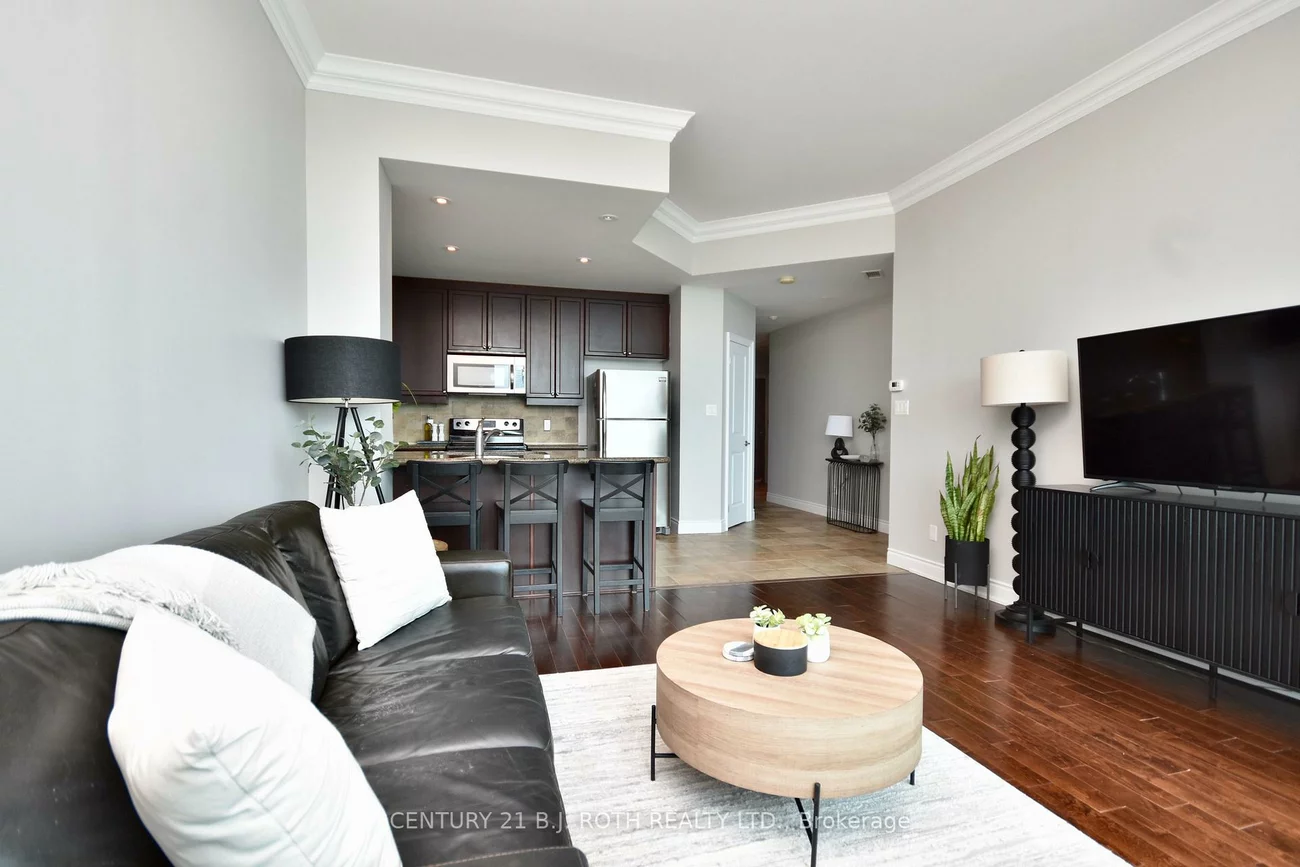 37, Ellen, City Centre, Barrie