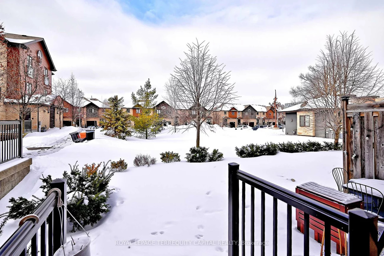 31, Madelaine, Painswick South, Barrie