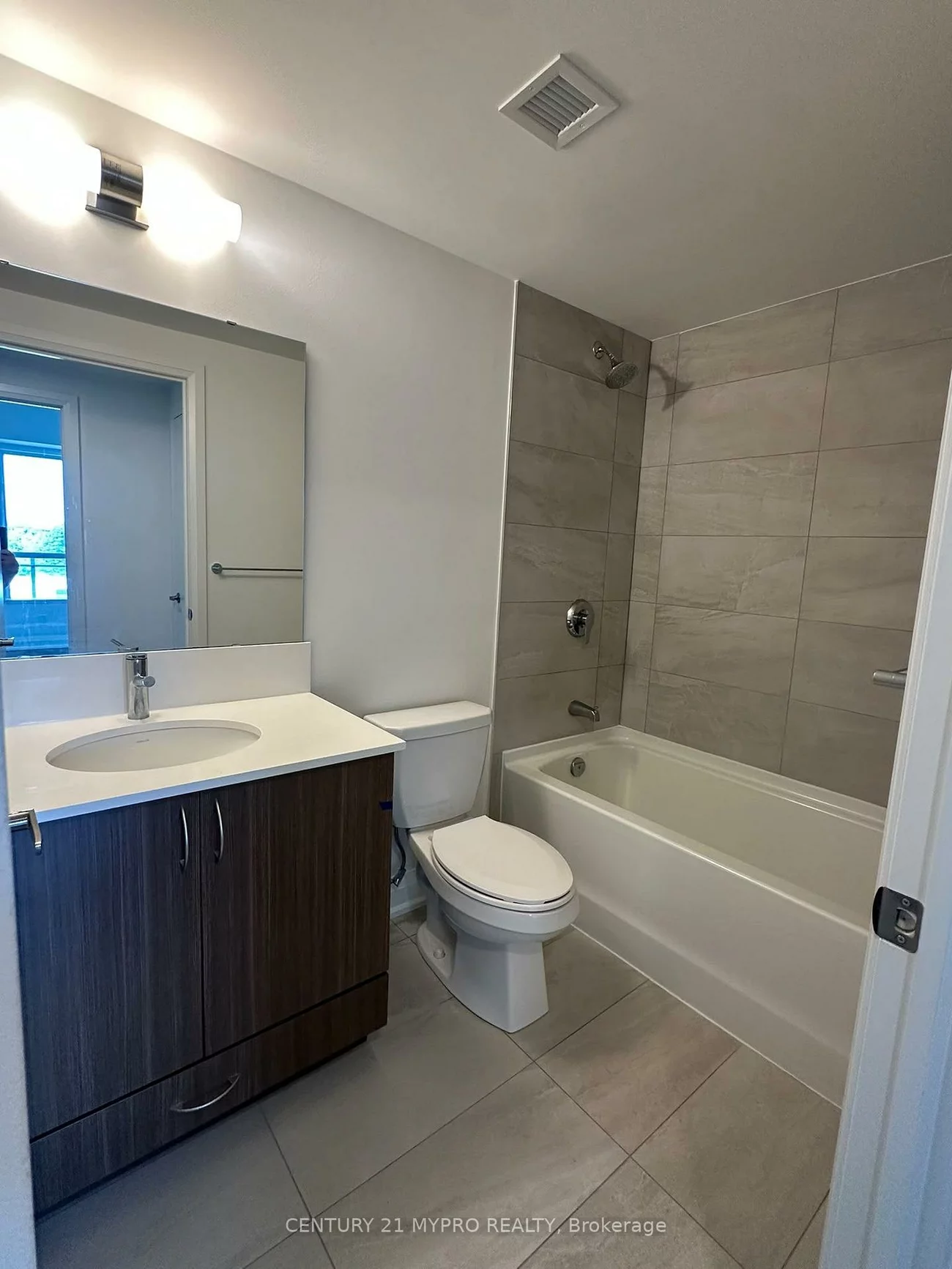 58, Lakeside, Little Lake, Barrie