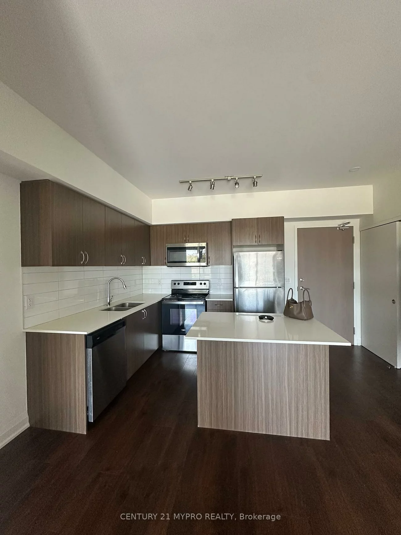 58, Lakeside, Little Lake, Barrie