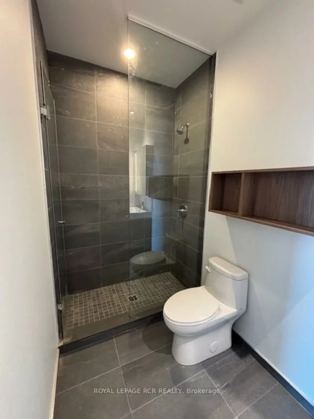 39, Mary, City Centre, Barrie