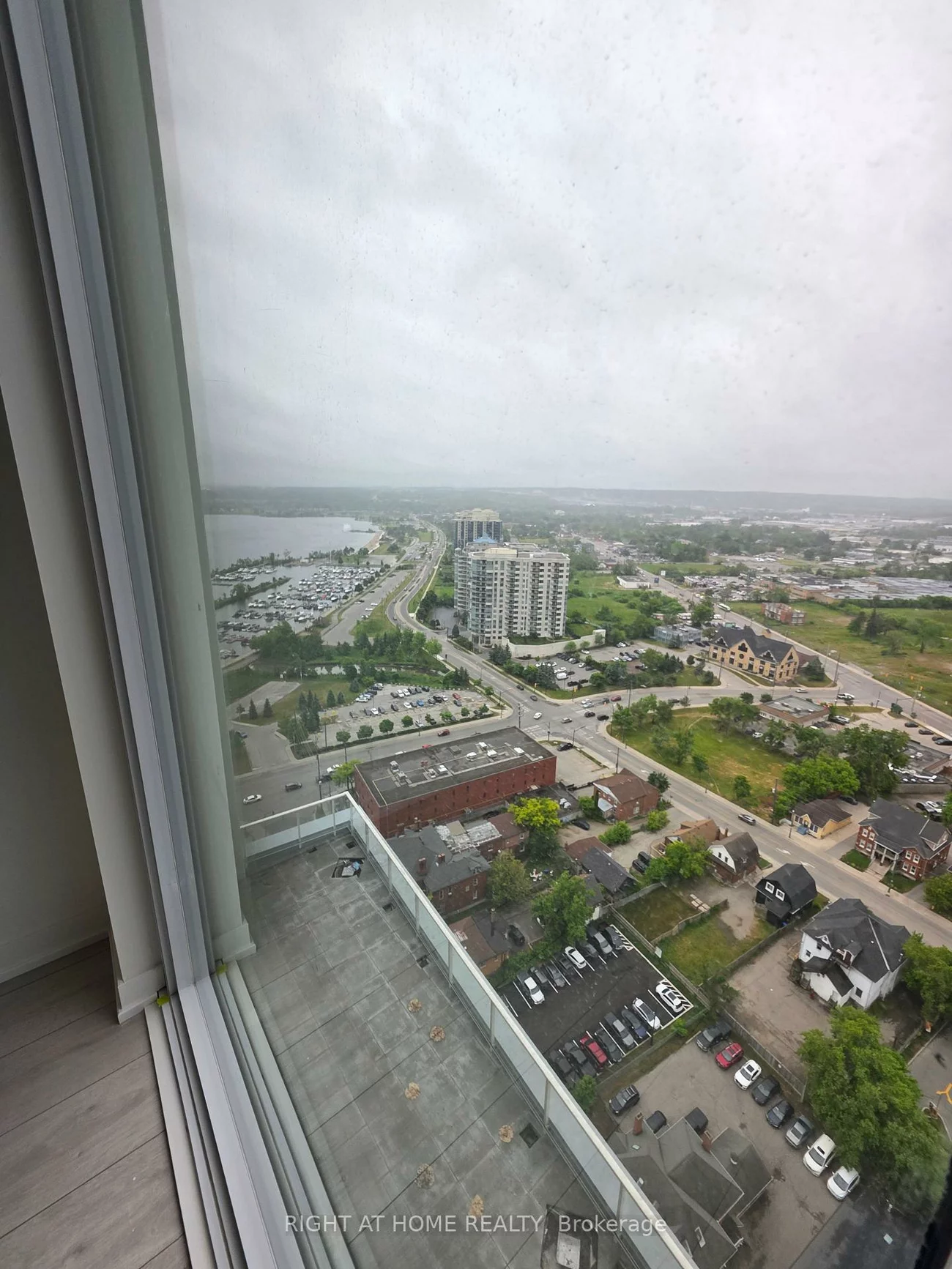 39, Mary, Lakeshore, Barrie