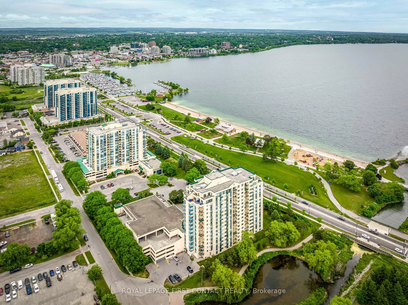 75, Ellen, City Centre, Barrie