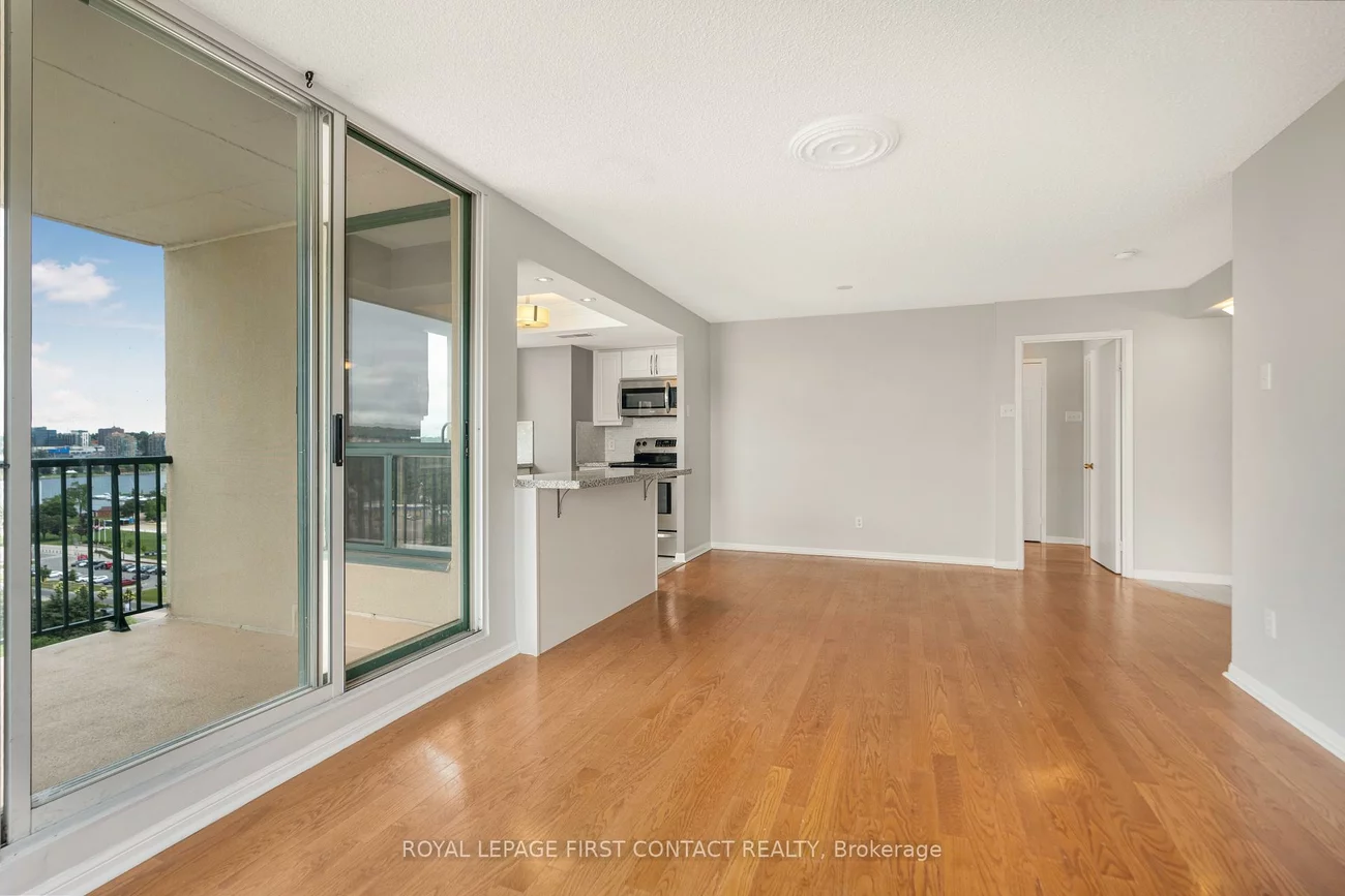 75, Ellen, City Centre, Barrie