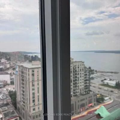 39, Mary, City Centre, Barrie