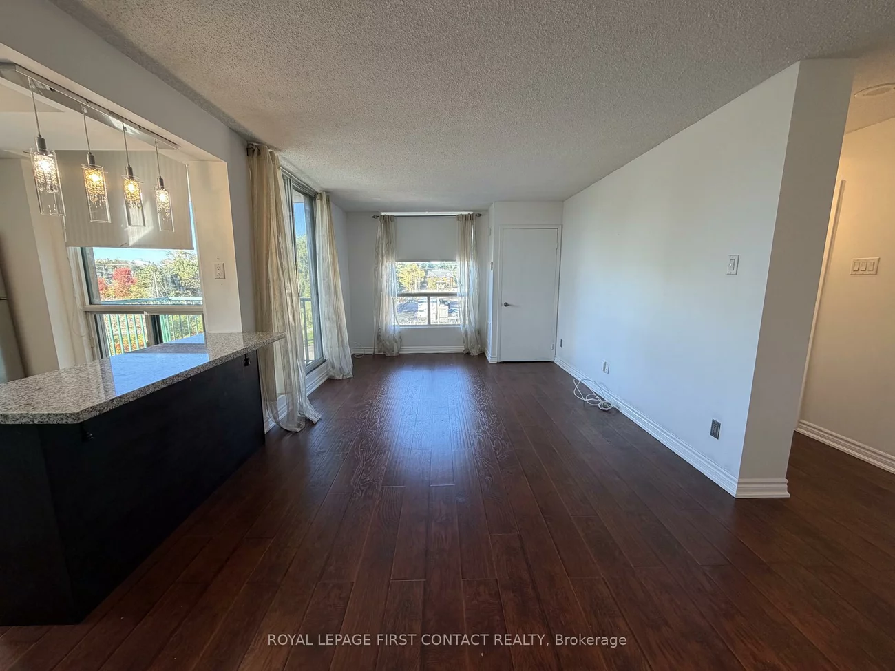 75, Ellen, City Centre, Barrie