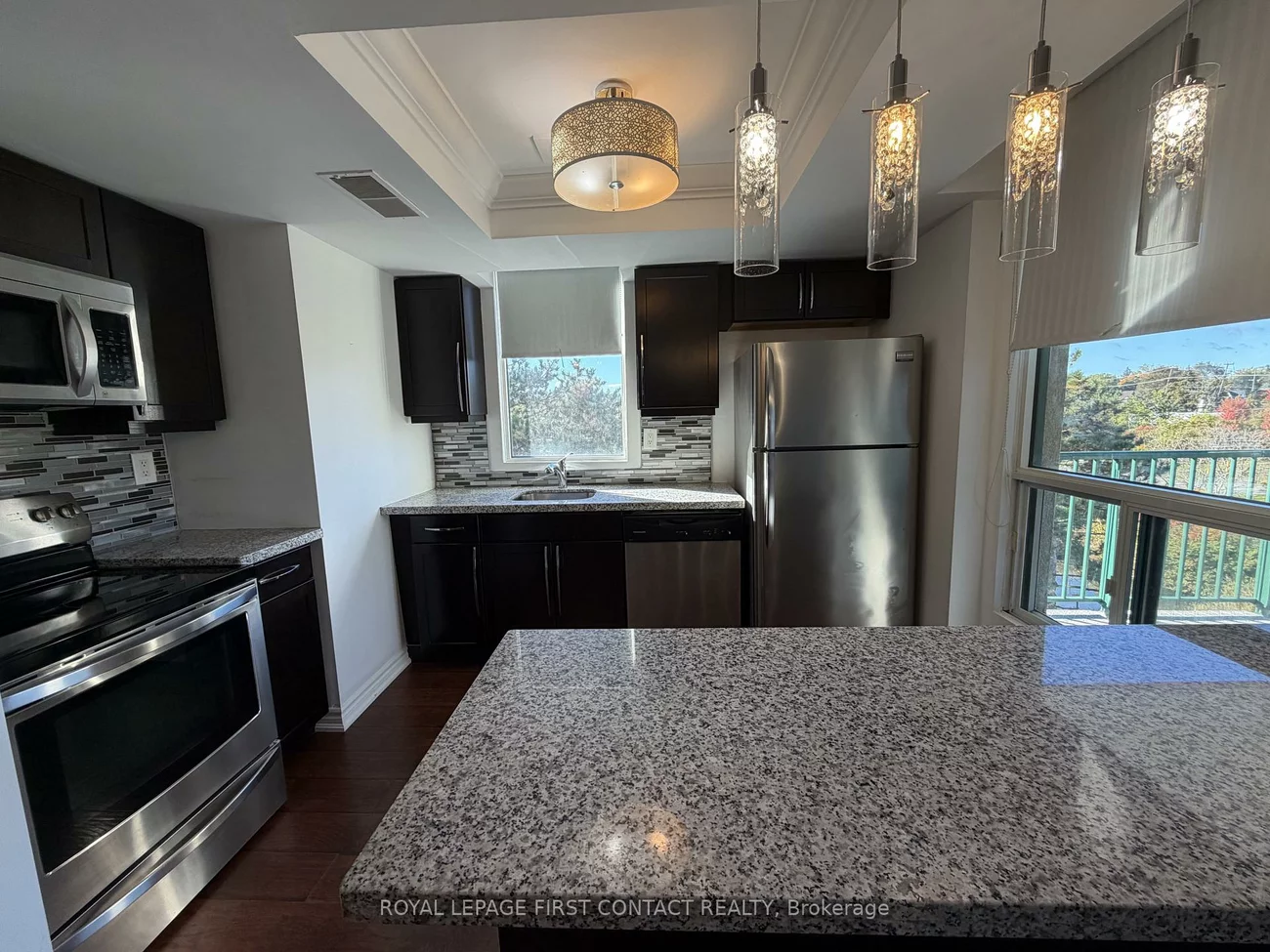 75, Ellen, City Centre, Barrie