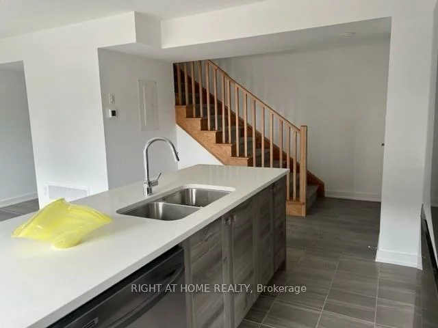 13, Magnolia, Innis-Shore, Barrie