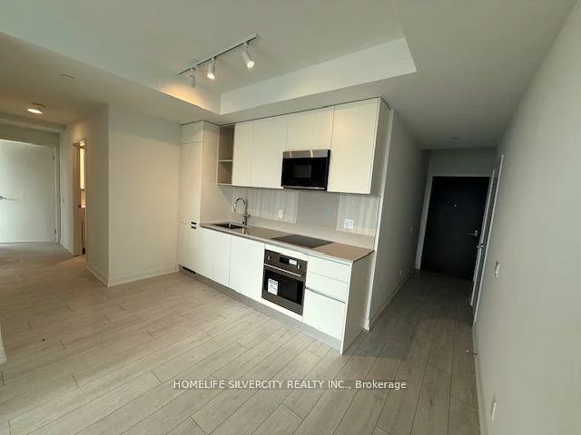39, Mary, City Centre, Barrie