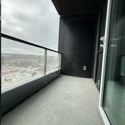 39, Mary, City Centre, Barrie
